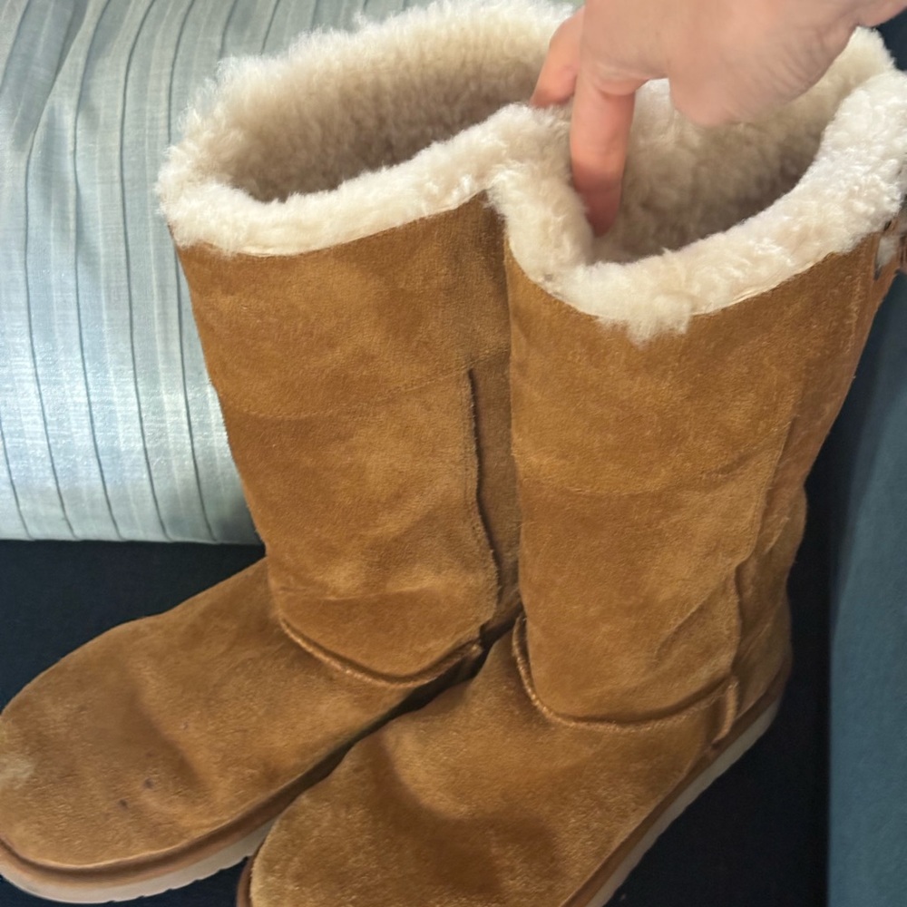 Koolaburra By UGGS Tan Suede Boots with Shearling